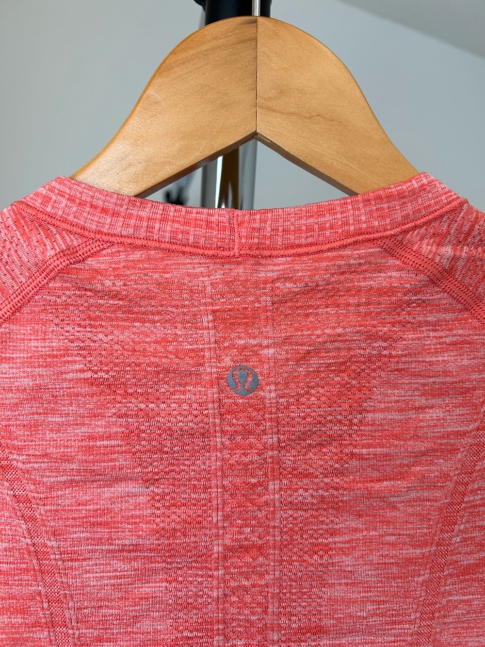 Lululemon Swiftly Tech Long Sleeve Shirt 4 - Picture 3 of 7
